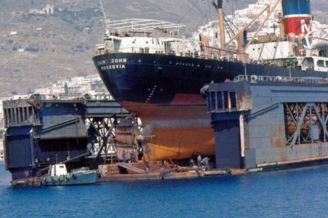 Υπό πτώχευση τα Ναυπηγεία Ελευσίνας