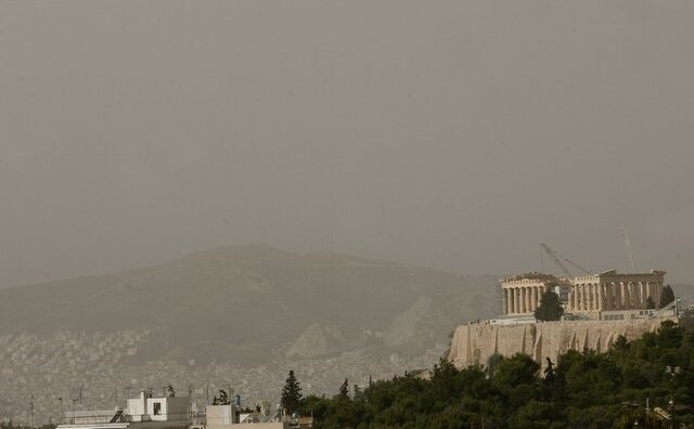 Ζεστός και υγρός καιρός