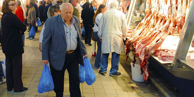 Στον αέρα η τιμή των αμνοεριφίων – Δεν τα βρίσκουν έμποροι και παραγωγοί