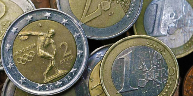 Σε υψηλά έντεκα μηνών το ευρώ
