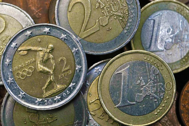 Spiegel: Και από την Ελλάδα τα κέρματα μαϊμού