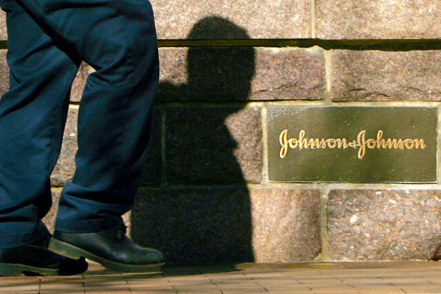 Εξαγορά της Synthes από Johnson and Johnson