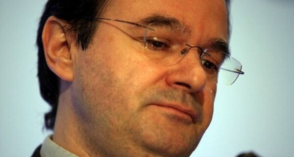 Στο στόχαστρο ο Παπακωνσταντίνου