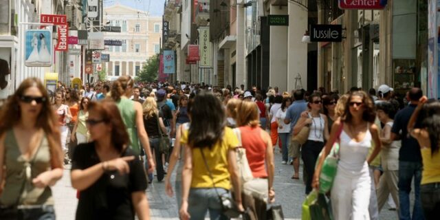 Με διαμαρτυρίες το πρώτο κυριακάτικο άνοιγμα των καταστημάτων
