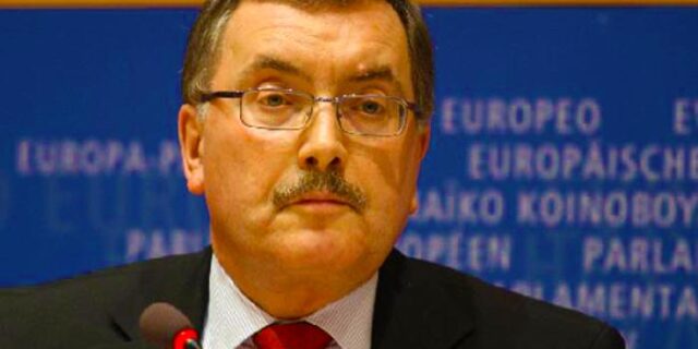 Σταρκ: Υπέρ της εξαγοράς του ελληνικού χρέους