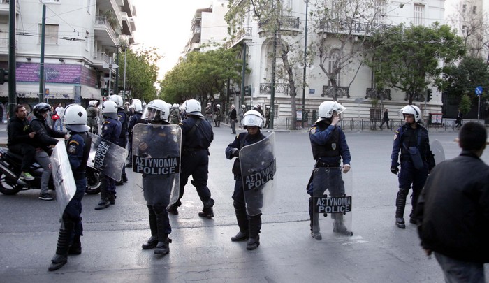 Θλίψη και οργή για το φονικό στο κέντρο της Αθήνας