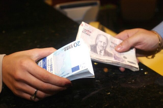 “Η Ελλάδα σχεδιάζει την επιστροφή στη δραχμή”