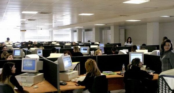 Λουκέτο σε 73 φορείς του δημοσίου