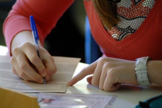 Πρώτα το μηχανογραφικό και μετά οι βαθμολογίες