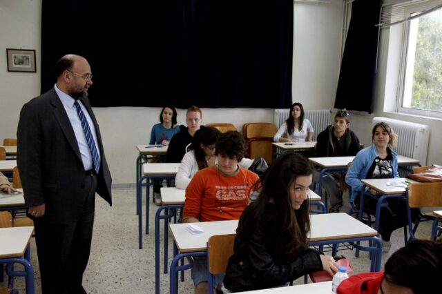 Πανελλήνιες: Το θέμα στη Νεοελληνική Γλώσσα