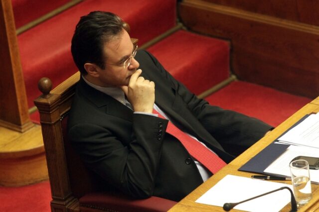 “Στάση πληρωμών χωρίς την πέμπτη δόση”