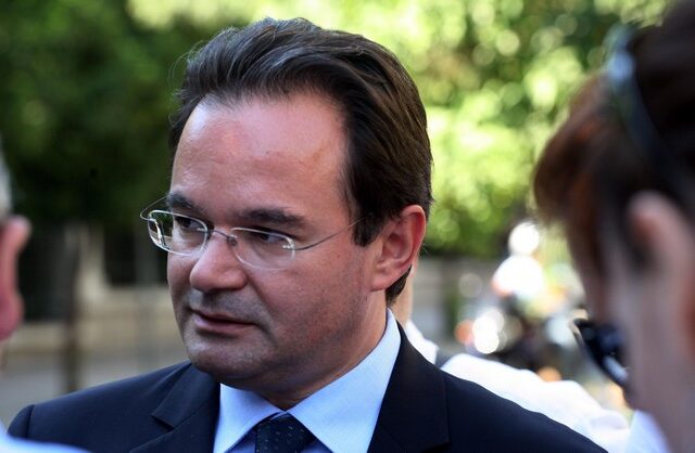 Παπακωνσταντίνου: “Το Μνημόνιο είχε λάθη”