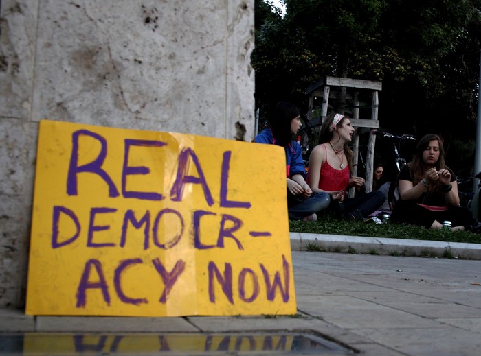 Η “βίβλος” των Αγανακτισμένων