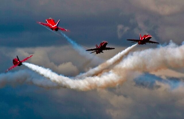 Κάρολος-Καμίλα: Τα Red Arrows θα πετάξουν στον Φλοίσβο για τον Μπαλταδώρο