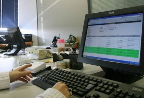 Ανοιχτό το ενδεχόμενο παράτασης υποβολής των δηλώσεων