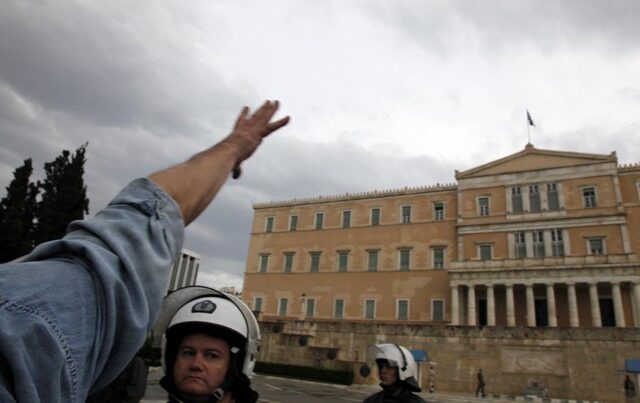 Γαλάζιος και όχι αυτοδύναμος αέρας σε νέα δημοσκόπηση