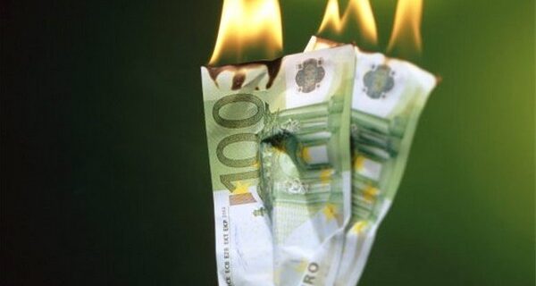 Κόβουν το μπόνους των αποδείξεων