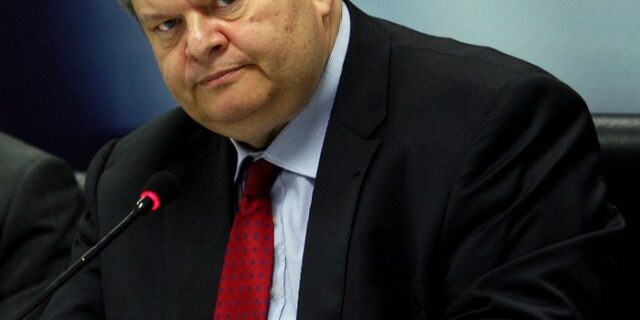 Τις μαύρες λίστες της Ελβετίας ζητά ο Βενιζέλος