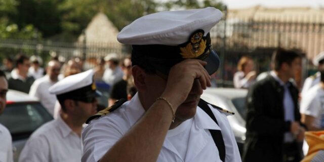 Παράθυρο συνδικαλισμού στο στρατό