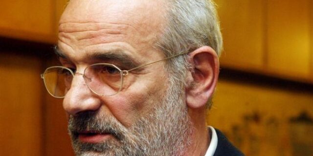 Αλαβάνος: Ο Τσίπρας σπρώχνει την Ελλάδα εκτός ευρώ