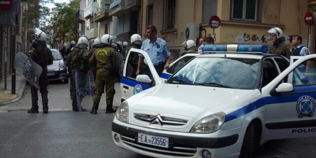 Ξετυλίγεται το κουβάρι της κινητής γιάφκας στα Εξάρχεια