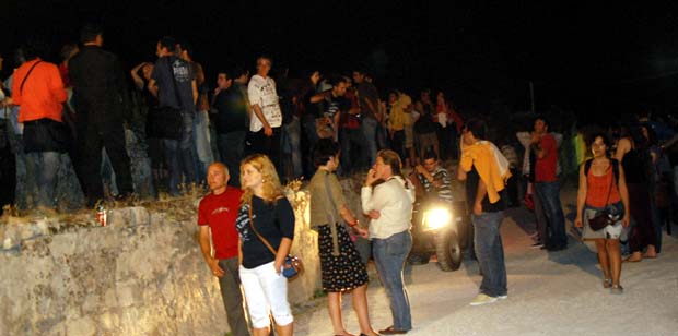 Φυγαδεύτηκαν βουλευτές και στην Κέρκυρα