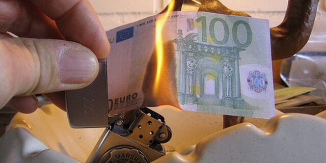 Πώς διαμορφώνονται οι μισθοί στο δημόσιο