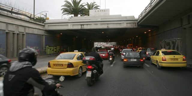 Αναδρομικό χαράτσι και στα τέλη κυκλοφορίας