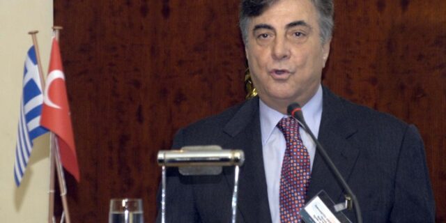 “Εδώ δεν επενδύουν οι Έλληνες στην Ελλάδα, θα επενδύσουν άλλοι;”