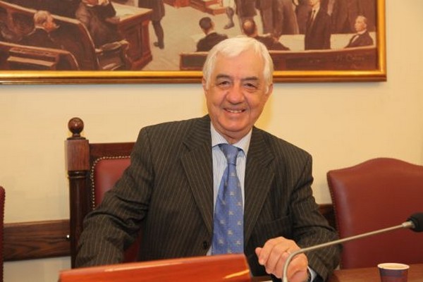 “Να παραιτηθεί αμέσως η κυβέρνηση”