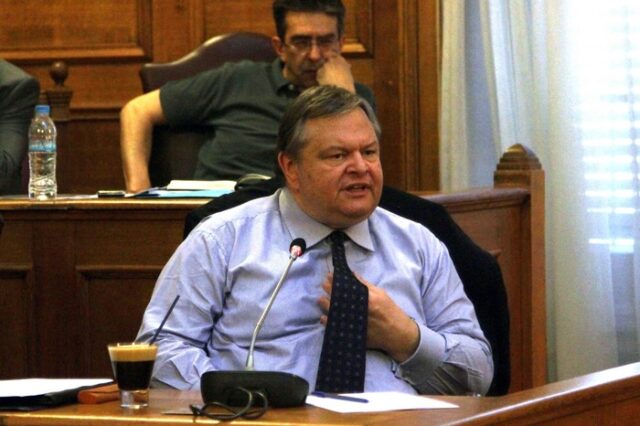 Μεγάλες αλλαγές σε συντάξεις επιδόματα