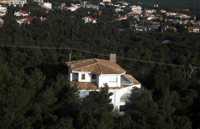 Θυροκολλούνται σήμερα και αύριο οι κατεδαφίσεις 61 αυθαιρέτων