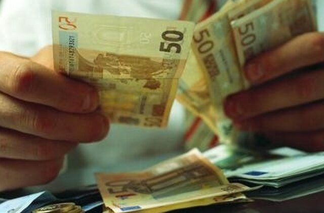 Καταργούνται 100 επιδόματα στο Δημόσιο