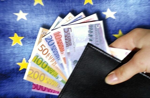 Τραπεζικοί φόροι για ενίσχυση της Ελλάδας