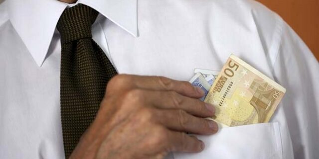 Μαϊμού συντάξεις στοίχισαν 8 δις ευρώ στο ΙΚΑ
