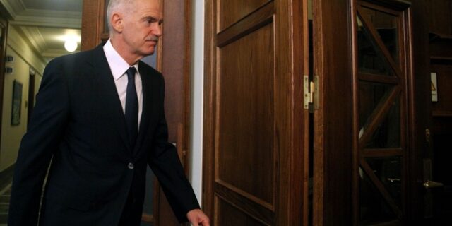 Μετά την επιλεκτική χρεοκοπία, η μερική αδυναμία πληρωμών