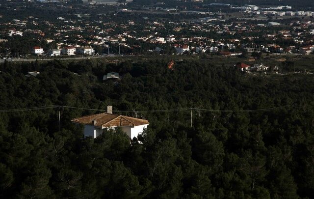 Αυθαίρετα με συνταγή ημιυπαίθριων