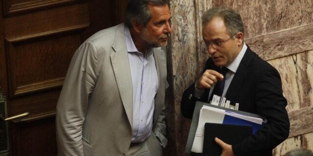 Καμία βιασύνη για την αύξηση της θητείας