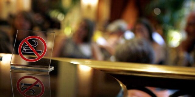 “Τσιγαρόσημο” για ενίσχυση των εσόδων