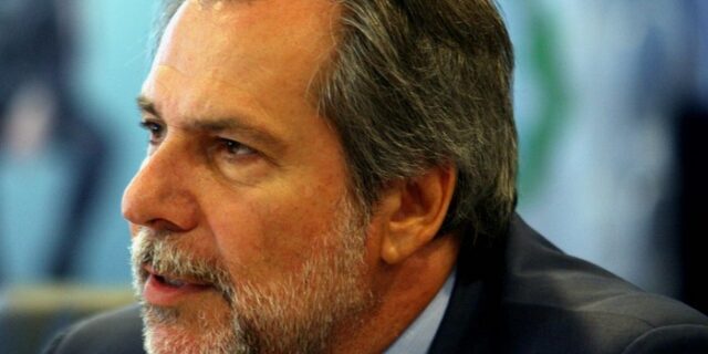 Για παραβάσεις και διαφθορά στο 11012