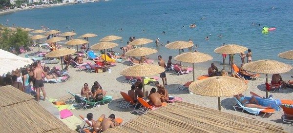 Χωλαίνουν οι υπηρεσίες στον τουρισμό