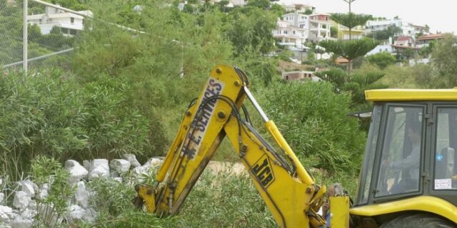 100 κατεδαφίσεις αυθαιρέτων το μήνα