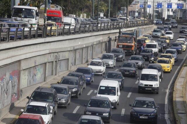 Πόσο βαθιά θα βάλουμε το χέρι στην τσέπη για τα νέα τέλη