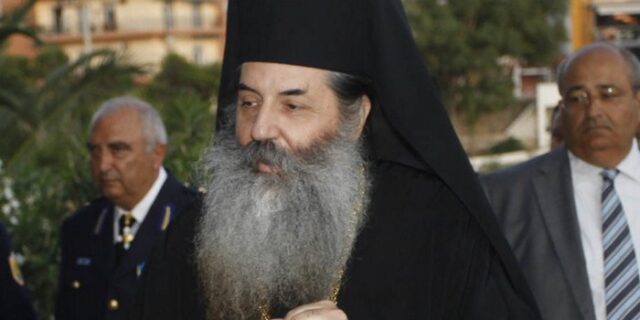 Η πολιτική κηδεία ενόχλησε τον Σεραφείμ