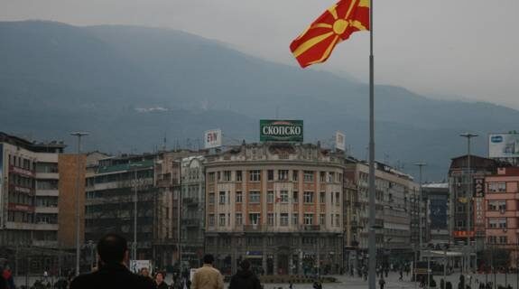 Καταναλωτικός παράδεισος τα Σκόπια για τους Έλληνες