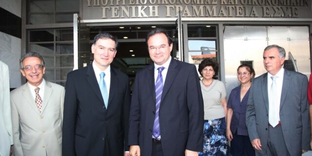 Έλλειμμα “μαϊμού” για να επιβληθούν τα μέτρα