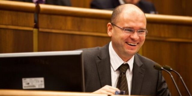“Αφήστε την χρεοκοπημένη Ελλάδα, να χρεοκοπήσει”