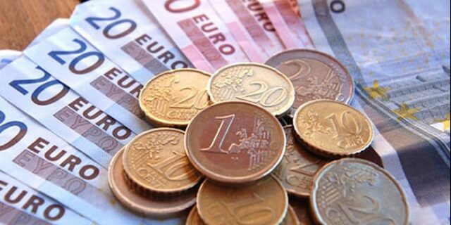 Τι αλλάζει στη φορολογία από το 2012