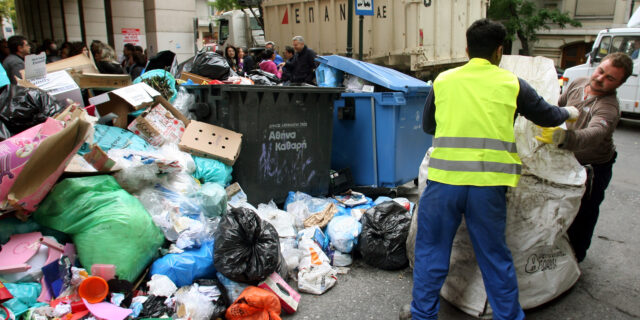 Ο στρατός στη μάχη των σκουπιδιών