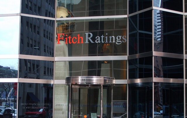 Ο Fitch τρομοκρατεί την ευρωζώνη